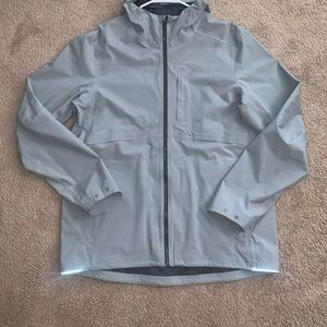 Lululemon Men’s Raincoat